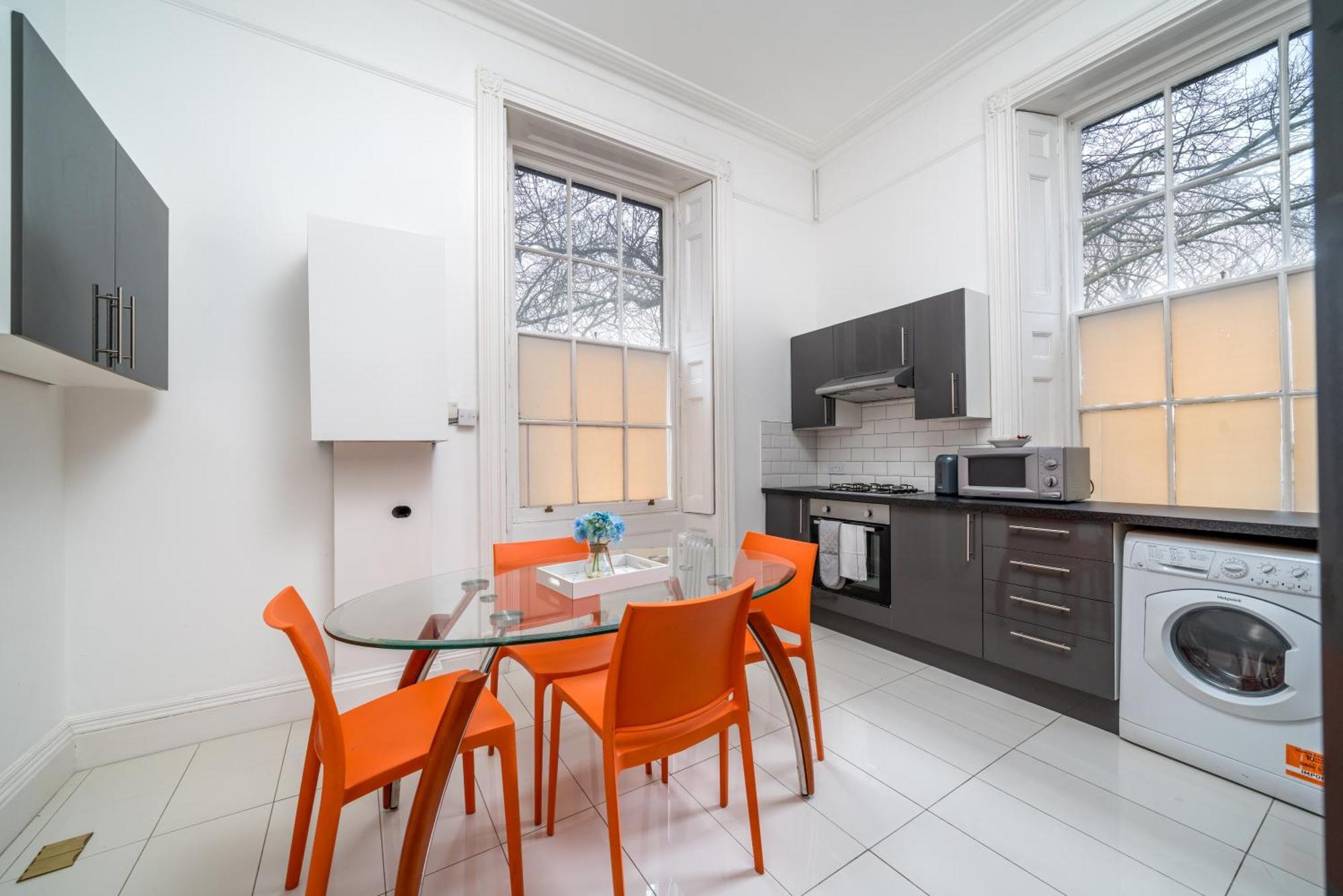Spacious Canary Wharf Near 02 Arena, Excel Exhibition Centre, With Free Parking & Wifi