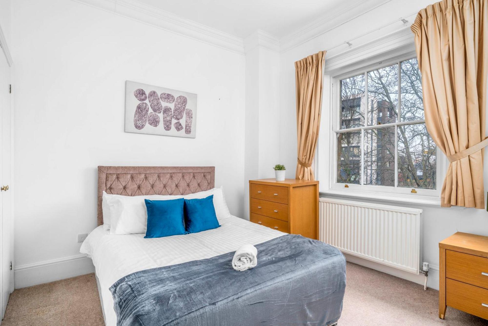 Spacious Canary Wharf Near 02 Arena, Excel Exhibition Centre, With Free Parking & Wifi * Londra