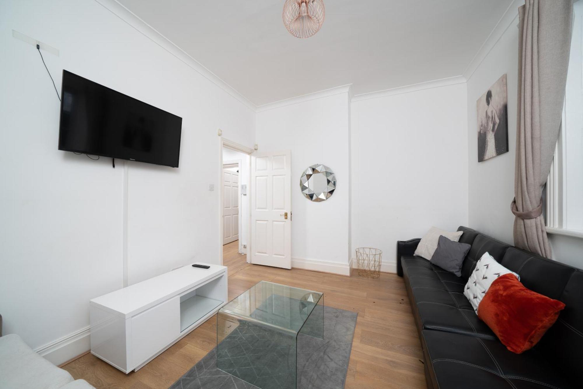 Appartamento Spacious Canary Wharf Near 02 Arena, Excel Exhibition Centre, With Free Parking & Wifi *