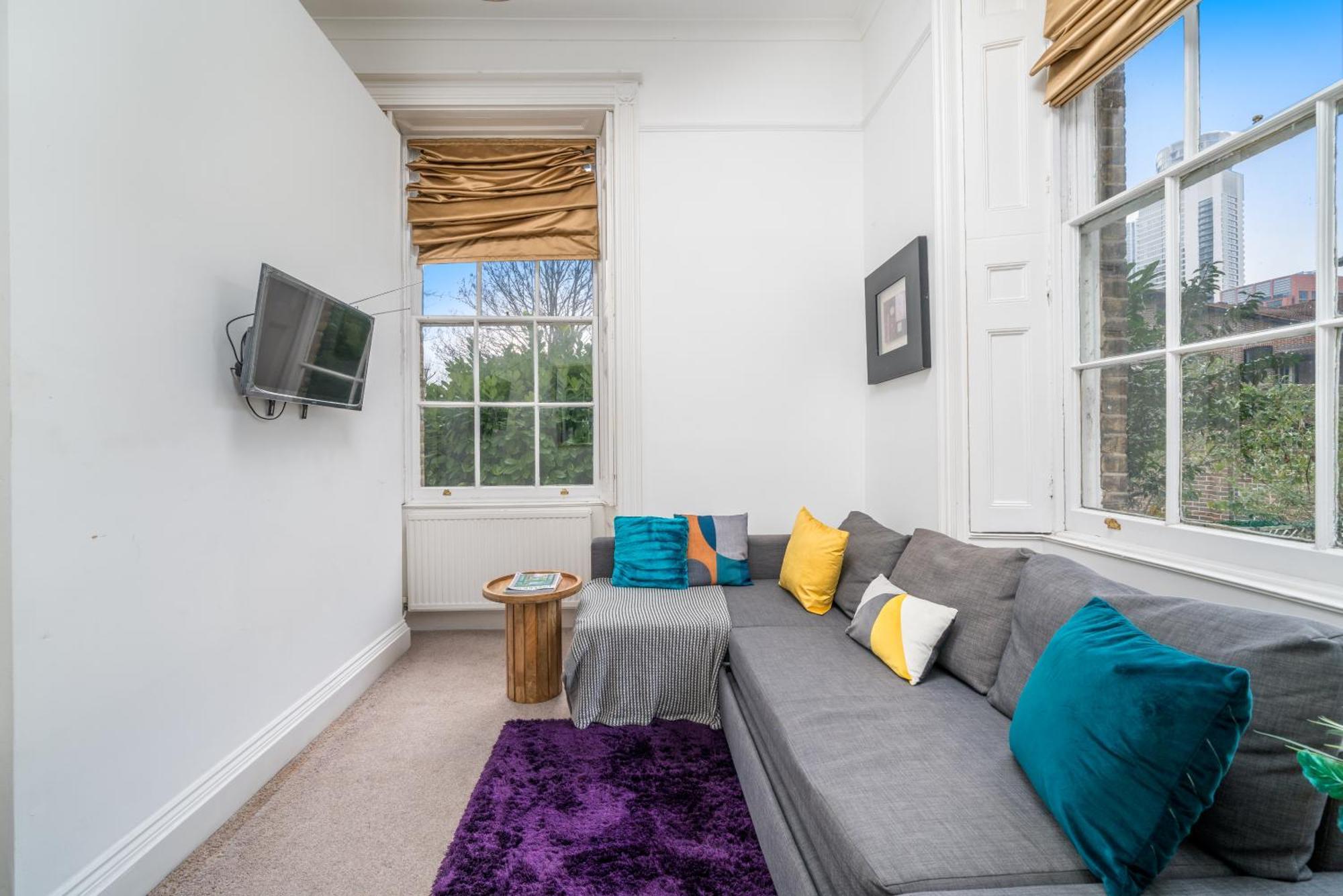Spacious Canary Wharf Near 02 Arena, Excel Exhibition Centre, With Free Parking & Wifi Appartamento