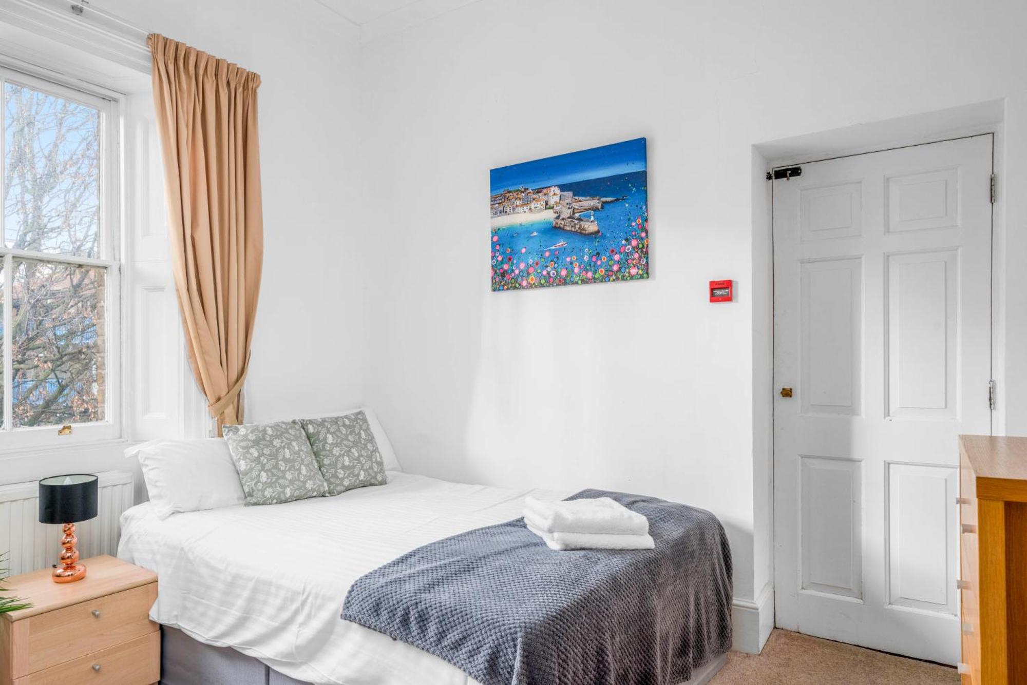 Spacious Canary Wharf Near 02 Arena, Excel Exhibition Centre, With Free Parking & Wifi Londra